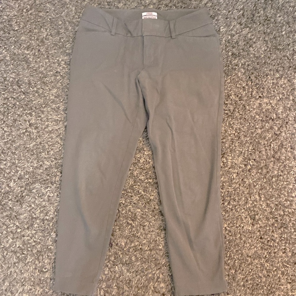 Women’s dress capris